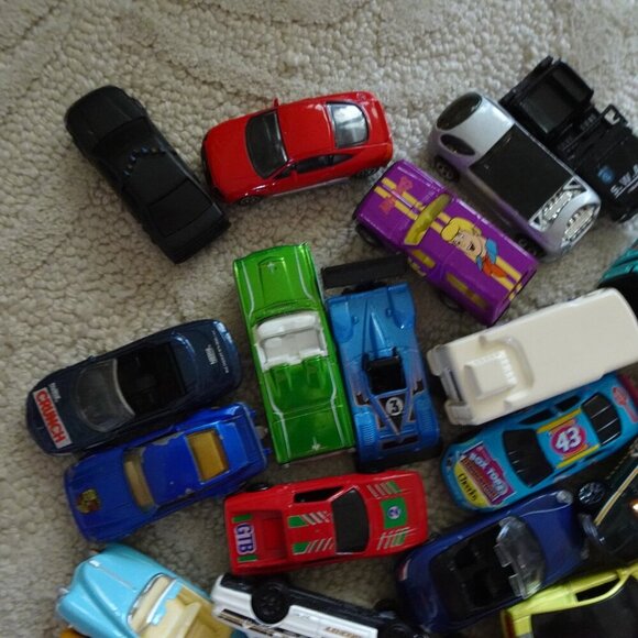 Hot Wheels Matchbox Other Lot of 40 Cars / Vehicles USED - Picture 4 of 6